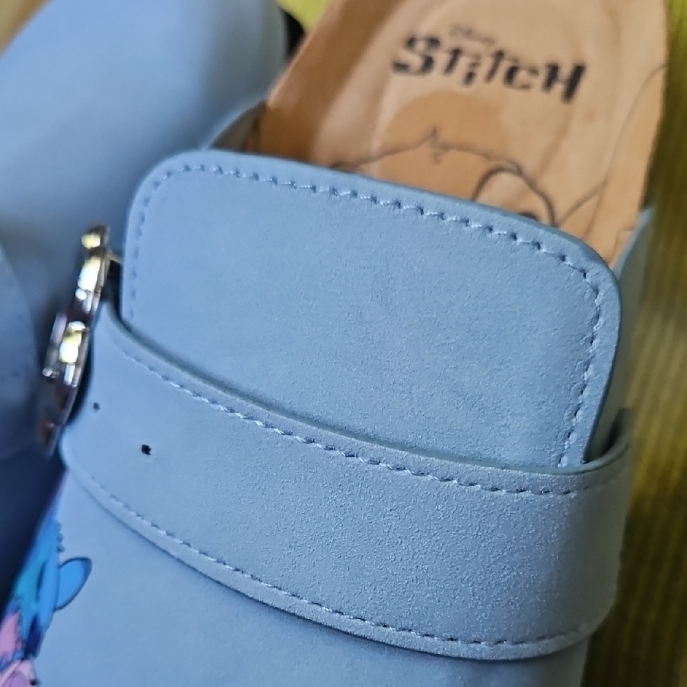 Disney Lilo&Stitch Footbed Clogs - Picture 10 of 16